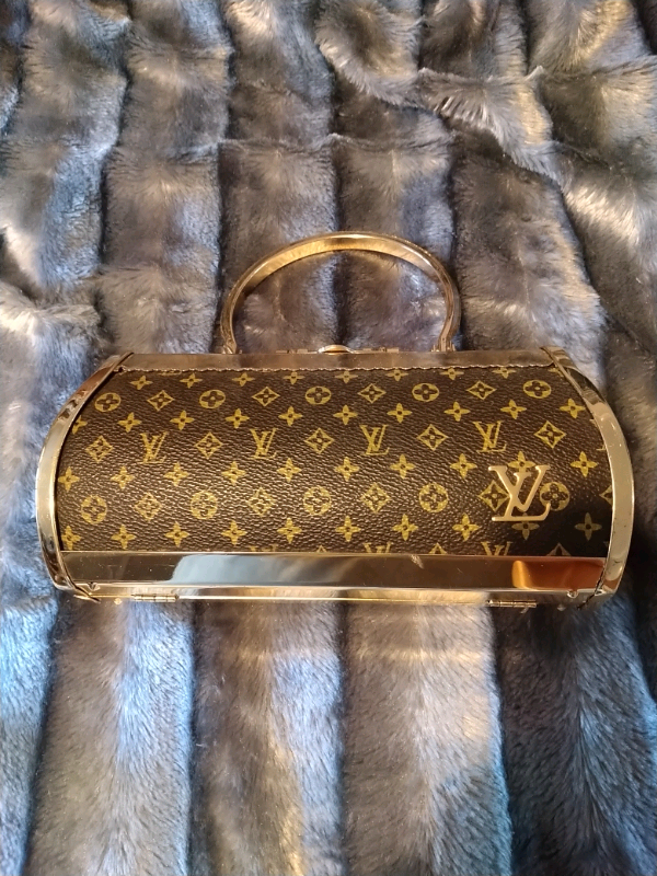 clutch bag gold colour